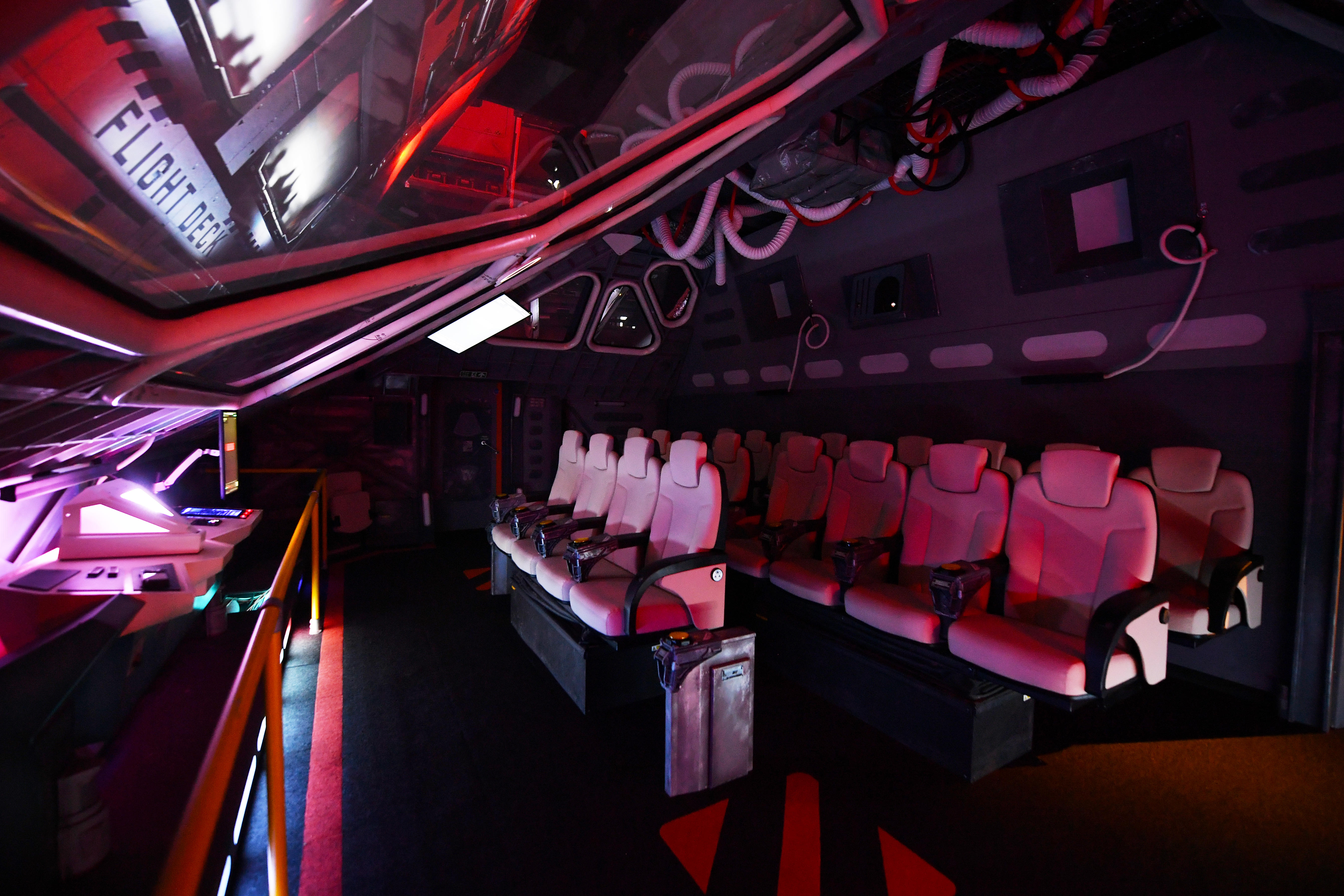 Inside the Tharsis spacecraft in the Tetrastar Space Port