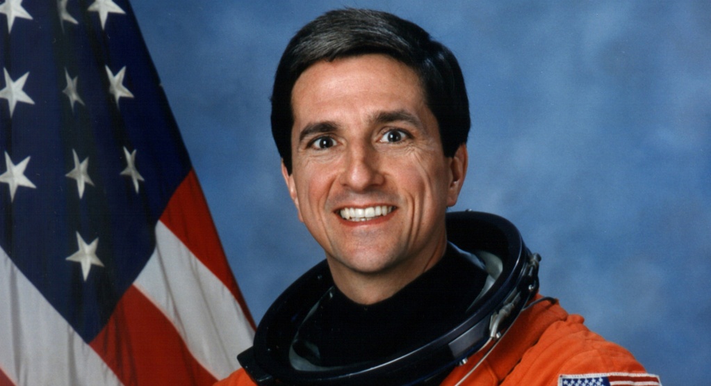 1024X0 95 3 C FFFFFF 09D2ac9e1e9f62e508fbef8a1cfd6f0b Donthomasedited