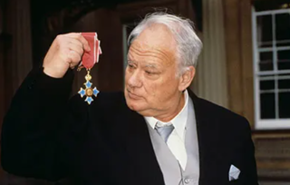 Moore CBE E1675248368929