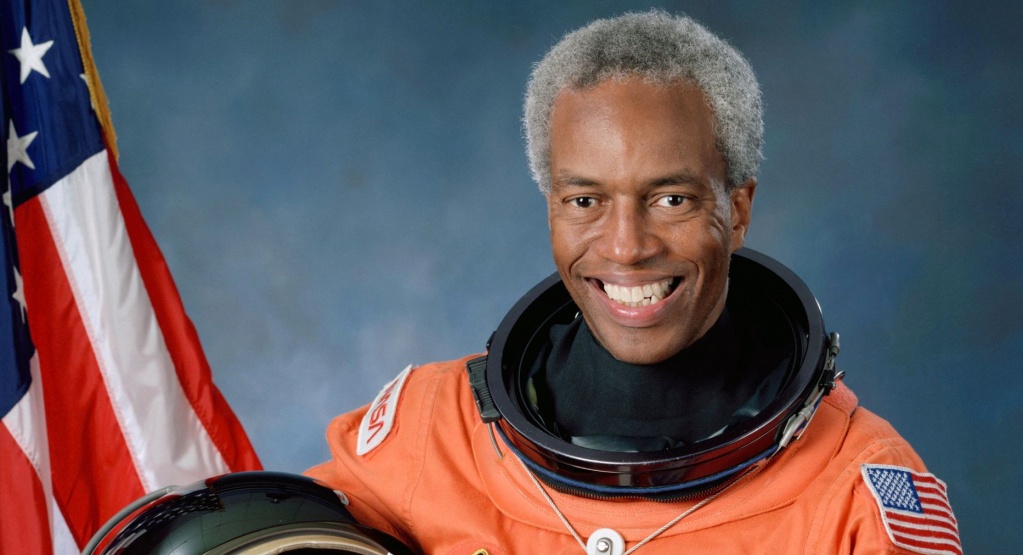 1024X0 95 3 C FFFFFF 5994F6f1e4c086395acde9a48417d34d Guionedited